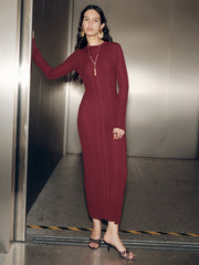 Slim-Fit Long Sleeve Knit Maxi Dress